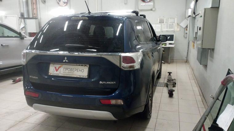 Mitsubishi Outlander 2014 года, 186 968 км - вид 2