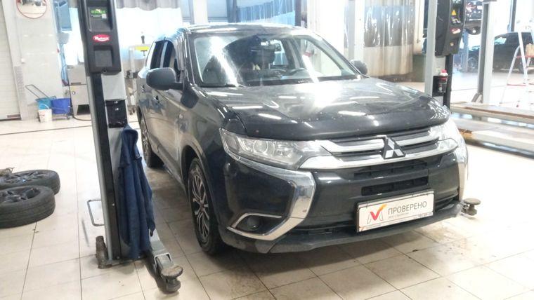 Mitsubishi Outlander, 2017 - вид 1