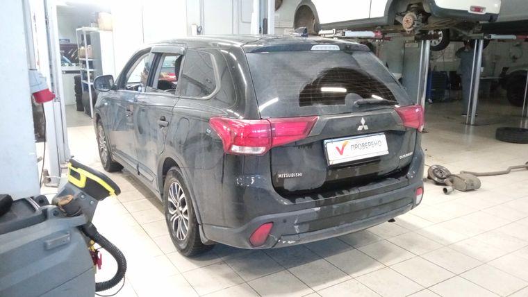 Mitsubishi Outlander, 2017 - вид 3