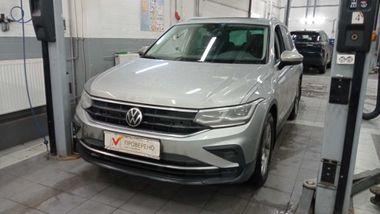 Volkswagen Tiguan 2021 года, 51 468 км - вид 1