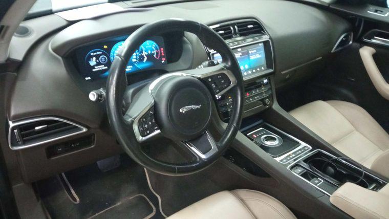 Jaguar F-Pace,  - вид 4