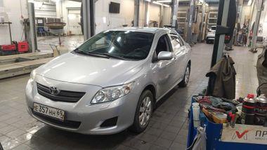 Toyota Corolla 2008 года, 157 740 км - вид 1