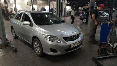 Toyota Corolla 2008 года, 157 740 км - вид 2