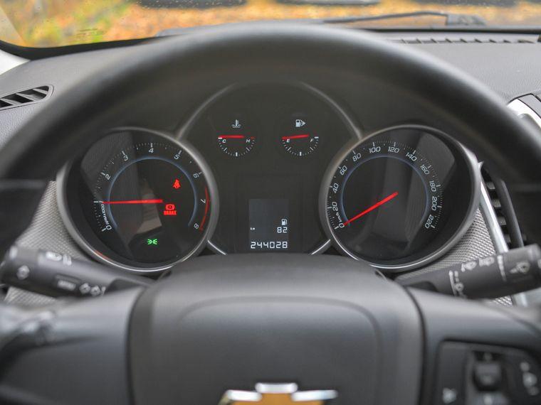 Chevrolet Cruze,  - вид 4