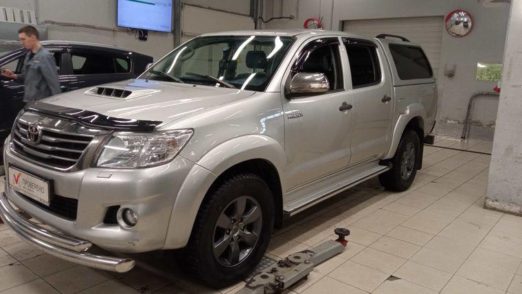 Toyota Hilux, 2014