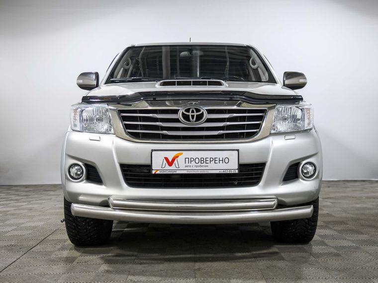Toyota Hilux 2014 года, 106 120 км - вид 2