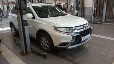 Mitsubishi Outlander 2017 года, 105 103 км - вид 2