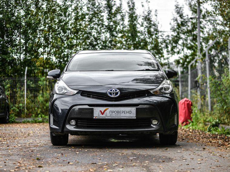 Toyota Prius Alpha,  - вид 2