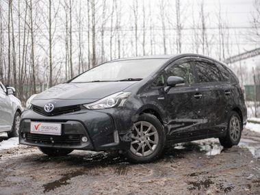 Toyota Prius Alpha 2016 года, 177 000 км - вид 1