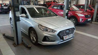 Hyundai Sonata 2018 года, 117 347 км - вид 2