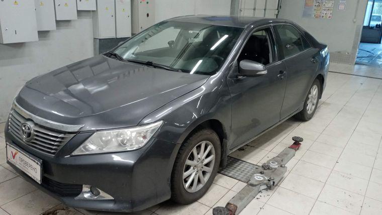Toyota Camry, 