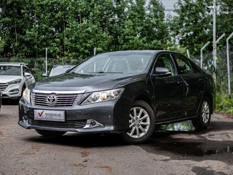 Toyota Camry, 