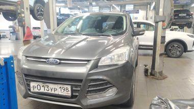 Ford Kuga 2015 года, 192 048 км - вид 1