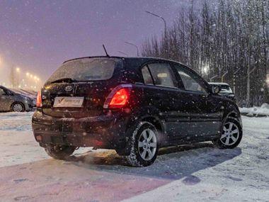 Kia Rio 2010 года, 151 218 км - вид 2
