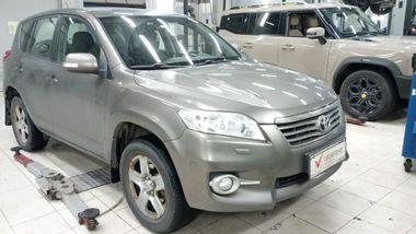 Toyota RAV4 2011 года, 170 233 км - вид 2
