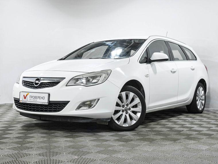 Opel Astra, 2011