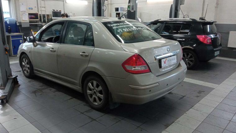 Nissan Tiida,  - вид 3