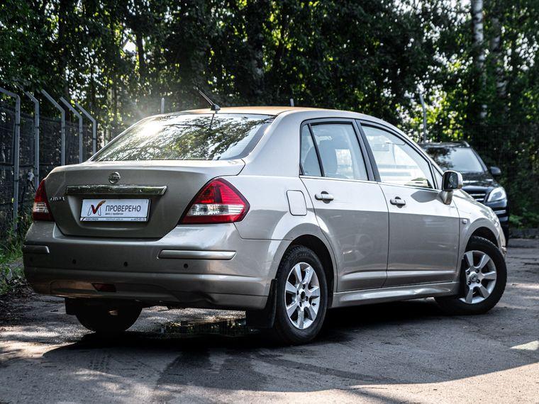 Nissan Tiida,  - вид 1