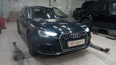 Audi A4 2018 года, 150 052 км - вид 1