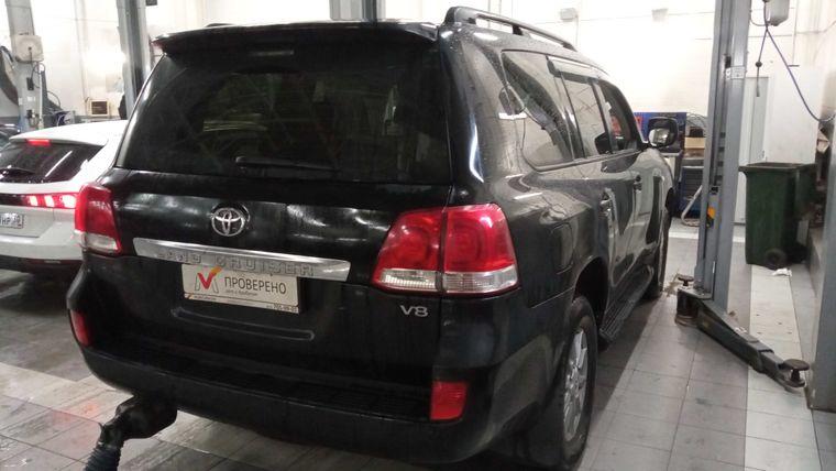 Toyota Land Cruiser,  - вид 2