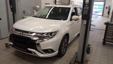 Mitsubishi Outlander 2022 года, 16 км - вид 2
