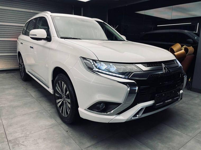 Mitsubishi Outlander, 2022 - вид 2