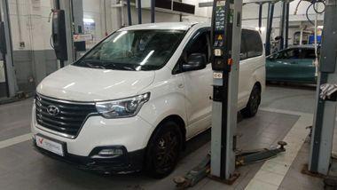 Hyundai H-1 2019 года, 104 091 км - вид 1