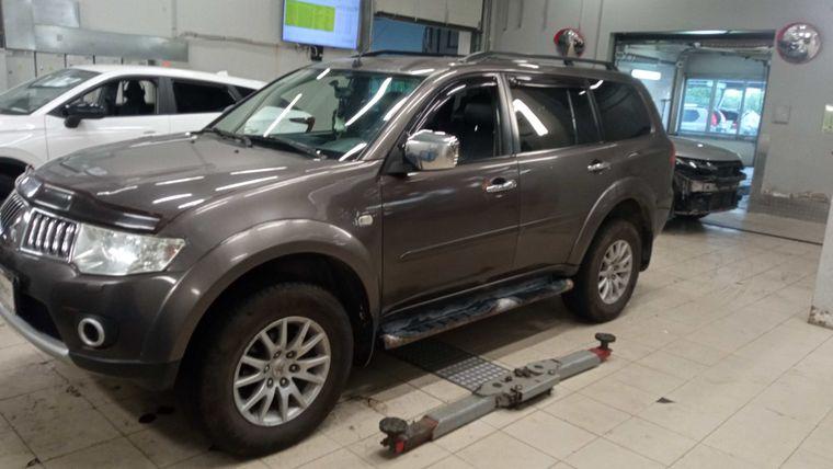 Mitsubishi Pajero Sport, 2011