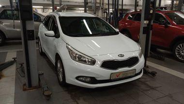 KIA Ceed 2013 года, 187 117 км - вид 2
