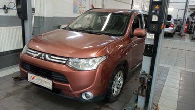 Mitsubishi Outlander 2012 года, 320 027 км - вид 1