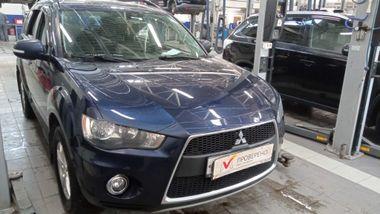 Mitsubishi Outlander 2012 года, 261 028 км - вид 2