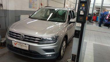 Volkswagen Tiguan 2019 года, 139 232 км - вид 1