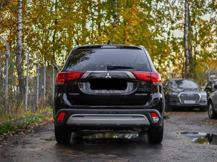 Mitsubishi Outlander,  - вид 3