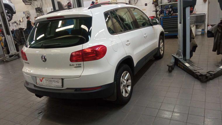 Volkswagen Tiguan, 2013 - вид 2