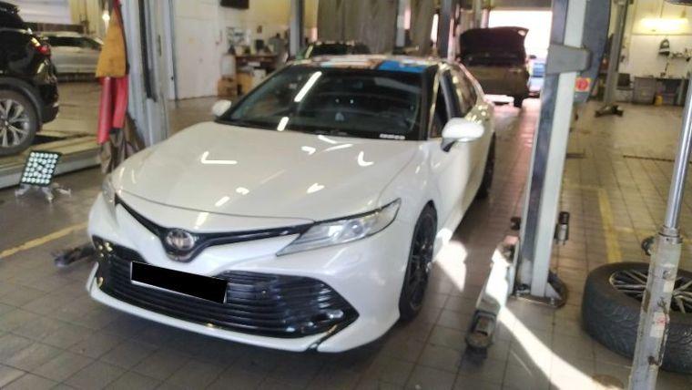 Toyota Camry, 