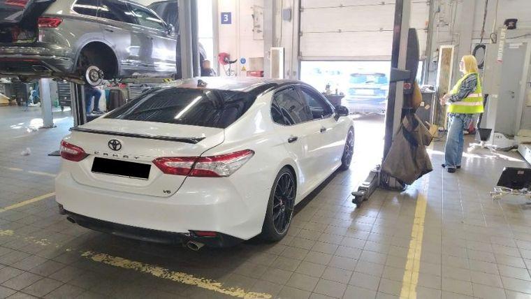 Toyota Camry,  - вид 2