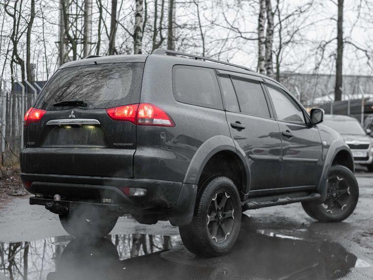 Mitsubishi Pajero Sport,  - вид 1