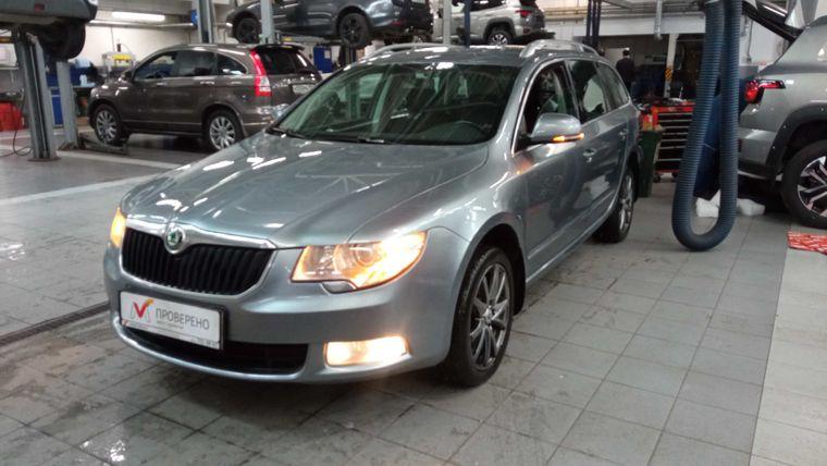 Skoda Superb 2012 года, 297 435 км - вид 1
