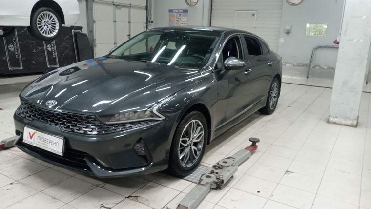 KIA K5 2020 года, 64 595 км - вид 1