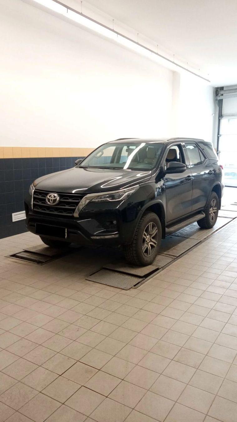 Toyota Fortuner, 2021