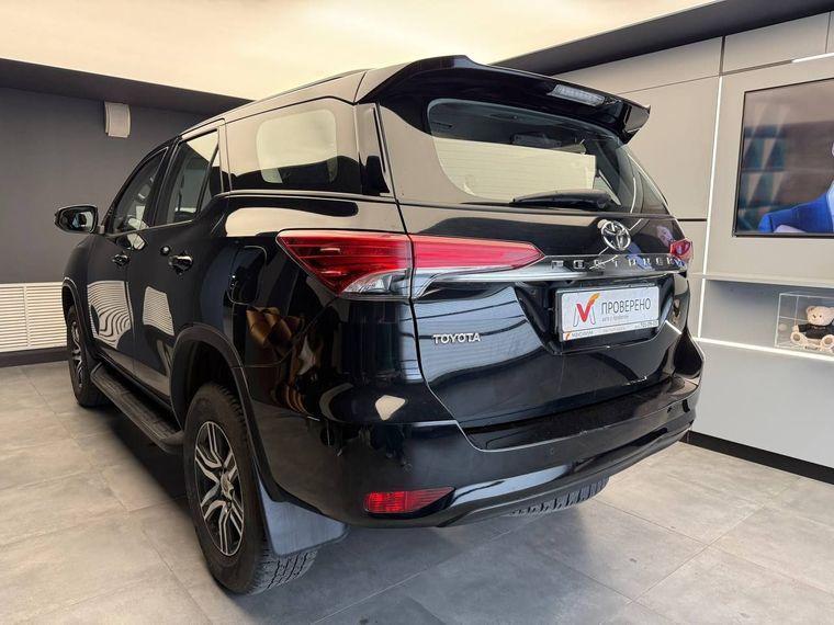 Toyota Fortuner, 2021 - вид 4