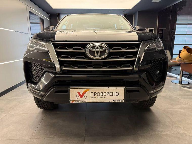 Toyota Fortuner, 2021 - вид 1
