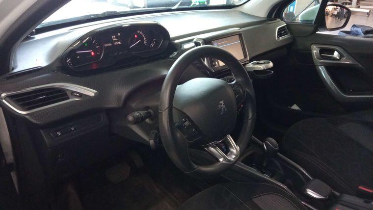 Peugeot 2008,  - вид 4