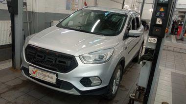 Ford Kuga 2018 года, 318 592 км - вид 1