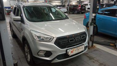 Ford Kuga 2018 года, 318 592 км - вид 2