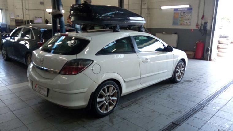 Opel Astra GTC,  - вид 2