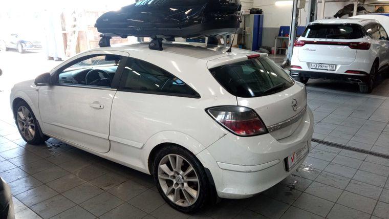 Opel Astra GTC,  - вид 3