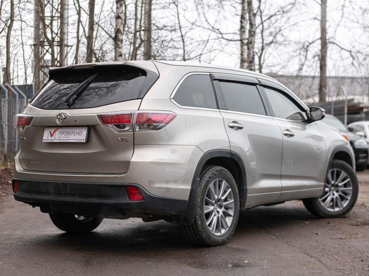 Toyota Highlander,  - вид 1