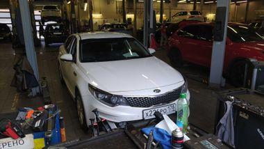 Kia Optima 2017 года, 186 964 км - вид 2
