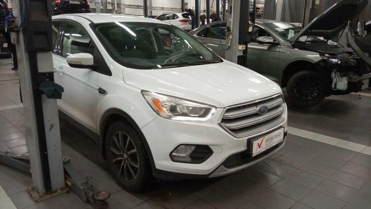 Ford Kuga,  - вид 1